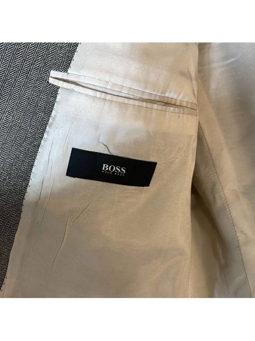 HUGO BOSS Wool Linen Herringbone Blazer.  Men’s 42L.